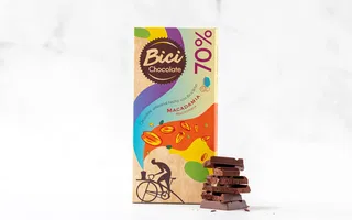 TABLETA BICI CHOCOLATE 70% MACADAMIA